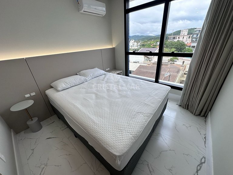 Apto novo/2 suites com piscina/Canto Grande