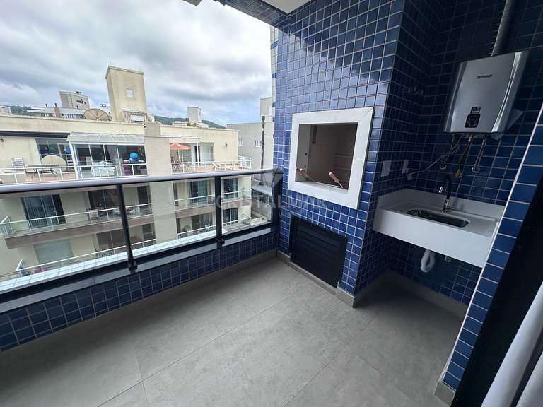 Apartamento nuevo con 2 suites y piscina en Canto Grande