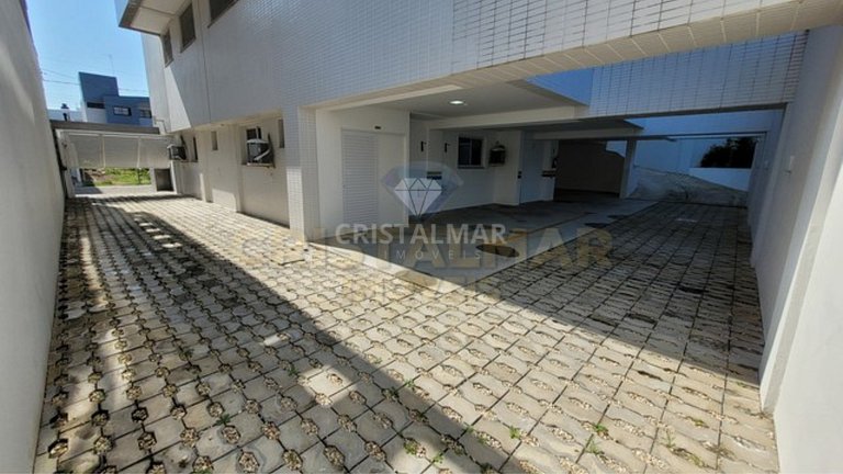 Apartamento de 2 suítes em Canto Grande