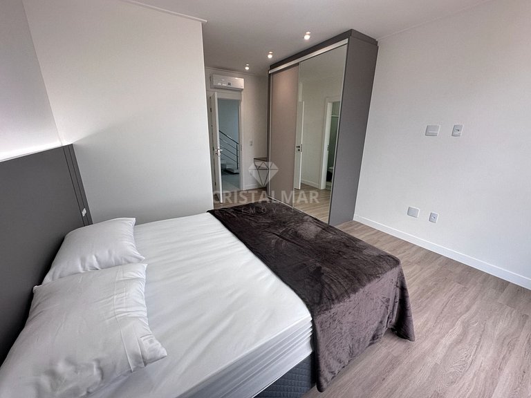L027- Cobertura duplex com Jacuzzi 3 suites
