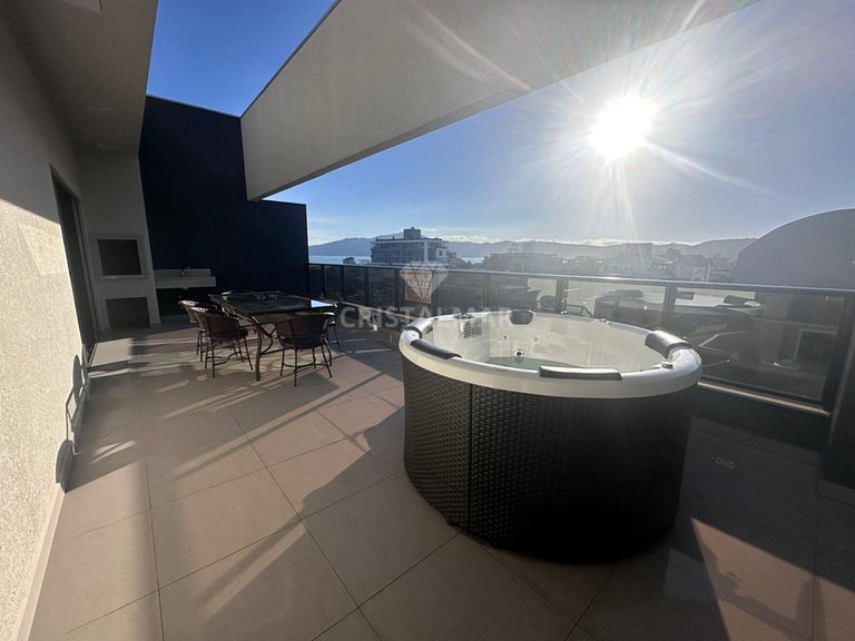 L027- Duplex penthouse with Jacuzzi 3 suites