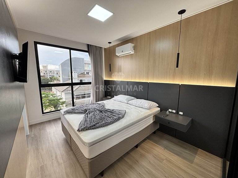 Duplex penthouse facing the street, just 150 meters from Can
