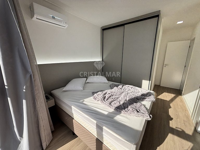 Duplex penthouse facing the street, just 150 meters from Can