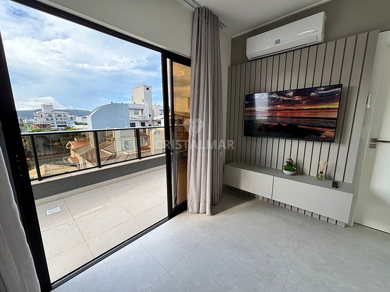 Cobertura Duplex com 3 Suítes a 150m da Praia
