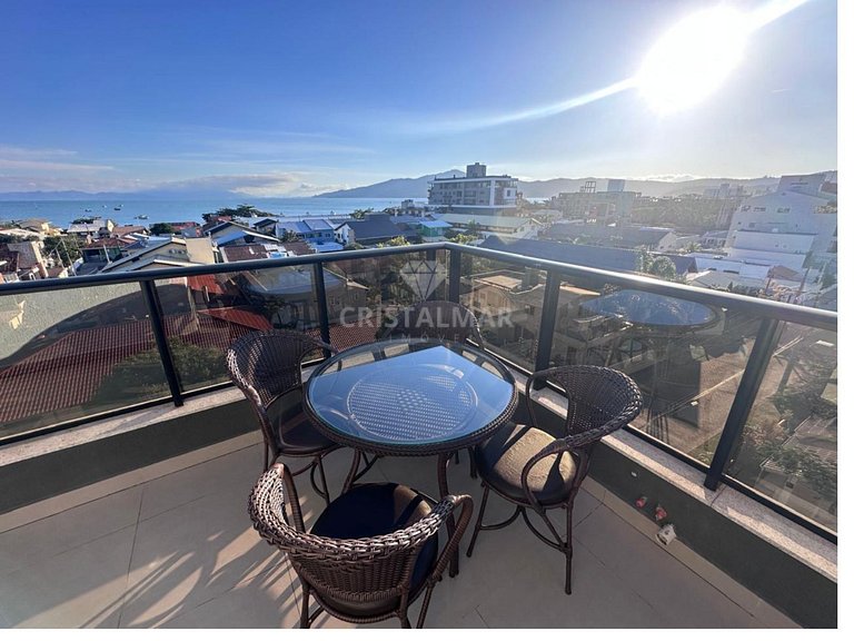 Duplex penthouse facing the street, just 150 meters from Can