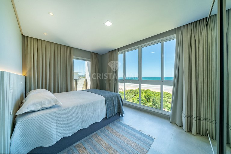 L012 - Cobertura duplex de alto padrão à beira-mar em Canto