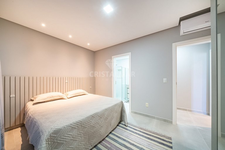 L012 - High-end duplex penthouse by the sea in Canto Grande
