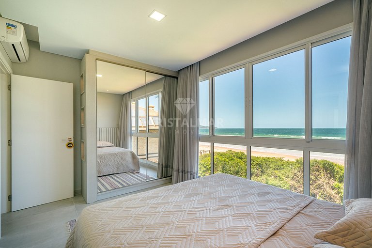 L012 - Cobertura duplex de alto padrão à beira-mar em Canto