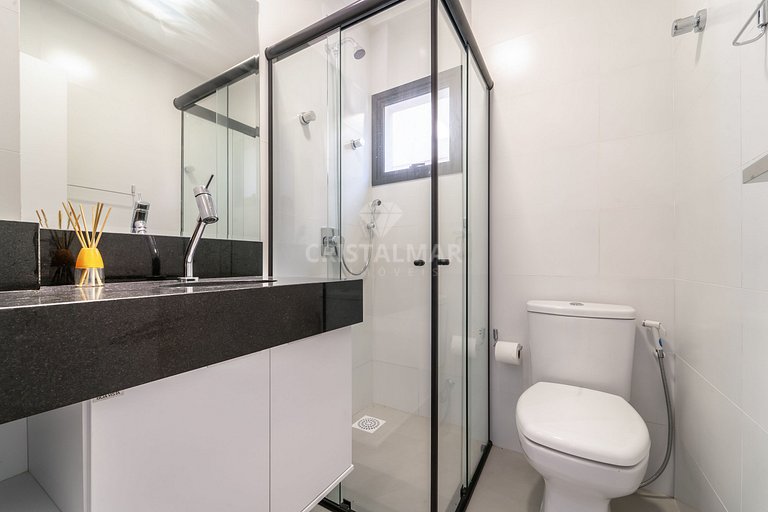 L037 - Apartamento com Vista para o Mar a 50m da Praia em Ca