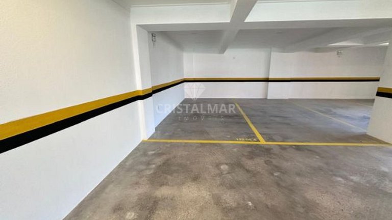 L022 - Apartamento com 3 suítes a 100 metros da praia em Can