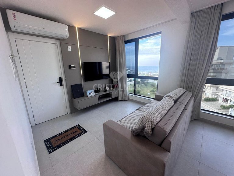 L010A - Apartment with 3 suites 100 meters from the beach in