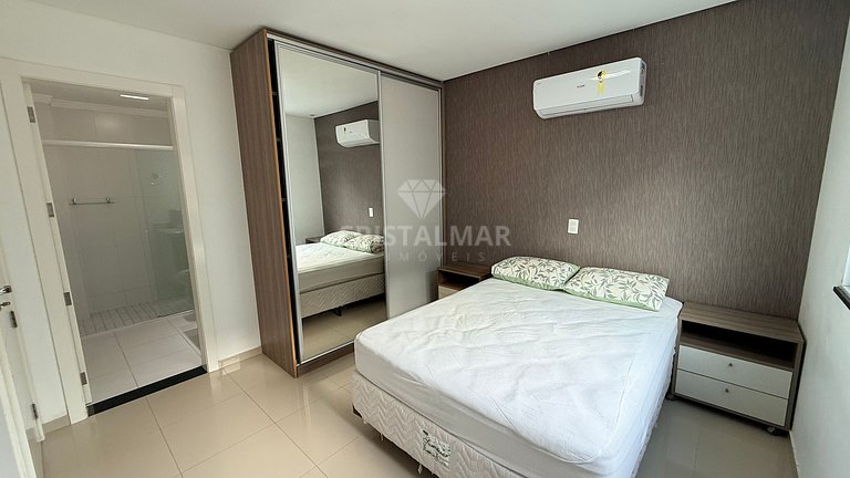 018-Apartamento Amplo a 80m da Praia de Bombas com Churrasqu