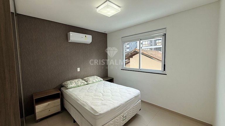 018-Apartamento Amplo a 80m da Praia de Bombas com Churrasqu