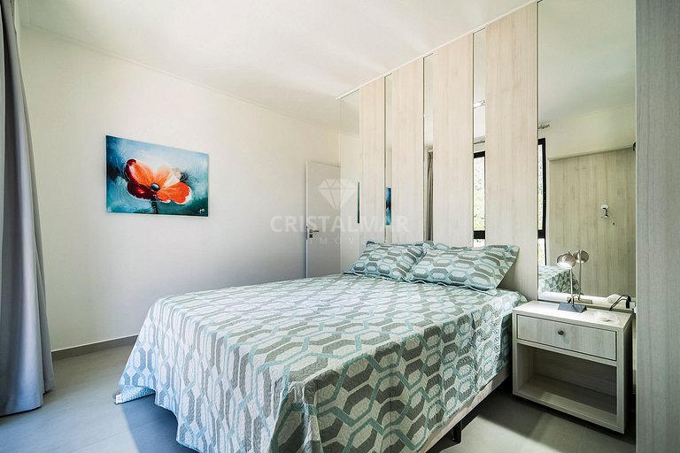 3-bedroom apartment with sea view and Macaco Hill view