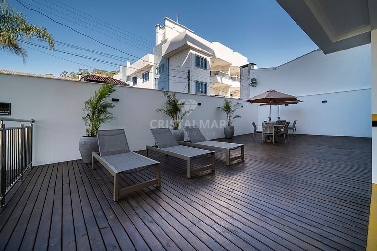 3-bedroom apartment with sea view and Macaco Hill view