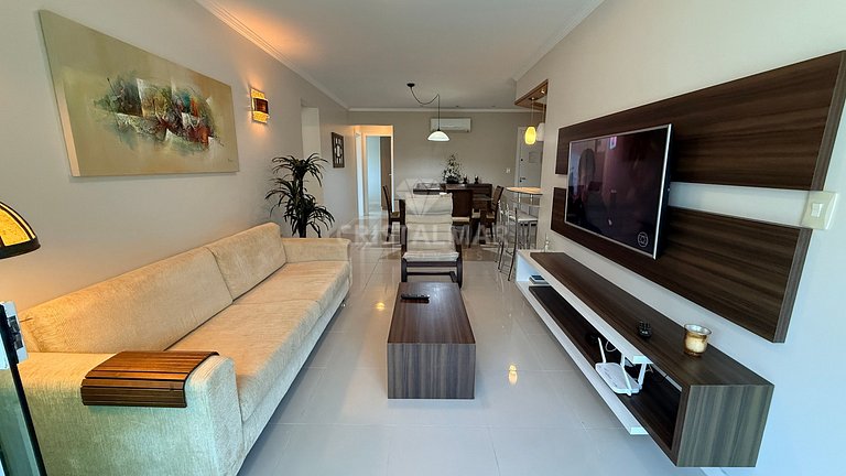 015- Apartamento de tres habitaciones a solo 100 metros de l