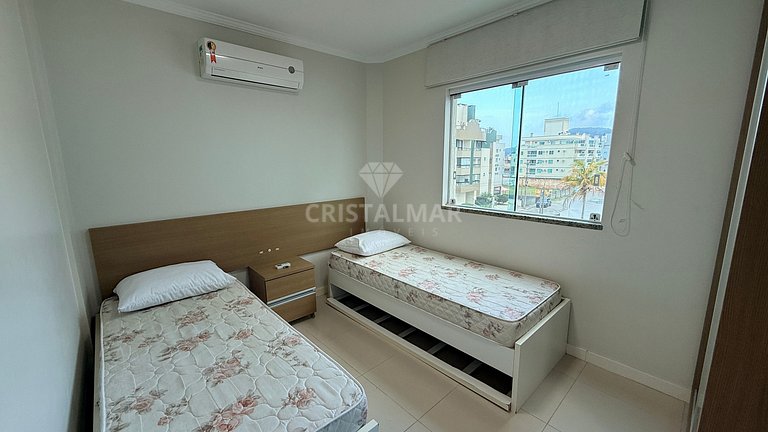 015- Apartamento de tres habitaciones a solo 100 metros de l