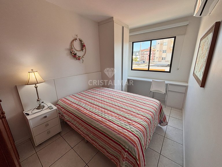 174B- Apartamento com Vista a 50 Metros da Praia de Bombas