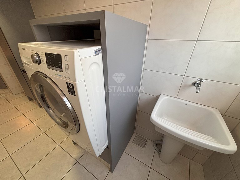 174B- Apartamento com Vista a 50 Metros da Praia de Bombas