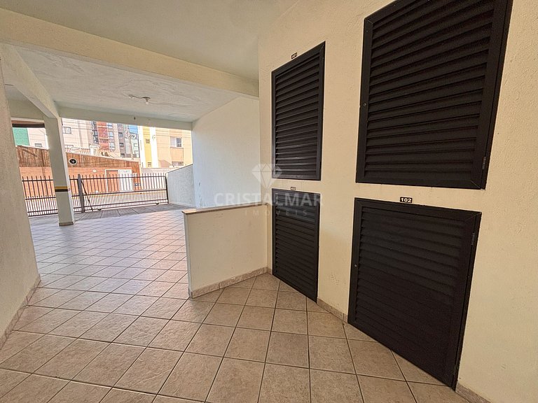 174B- Apartamento com Vista a 50 Metros da Praia de Bombas