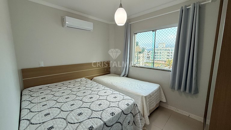 012 - Apartamento para 8 Pessoas a 80 Metros da Praia de Bom