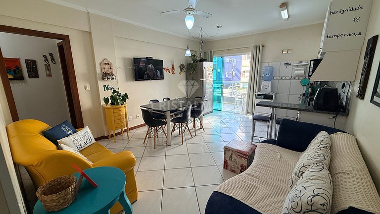 156- Apartamento para 8 Pessoas a 270 Metros da Praia de Bom