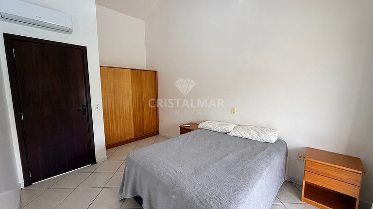 068D- Two-Bedroom House with Sea View 50m from Bombas Beach