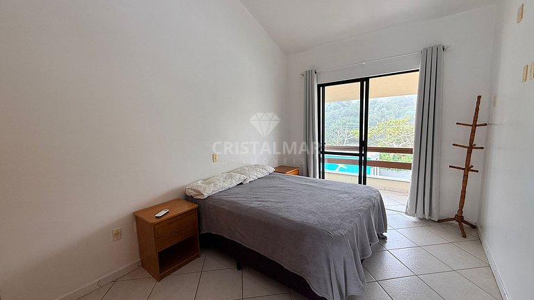068D- Two-Bedroom House with Sea View 50m from Bombas Beach