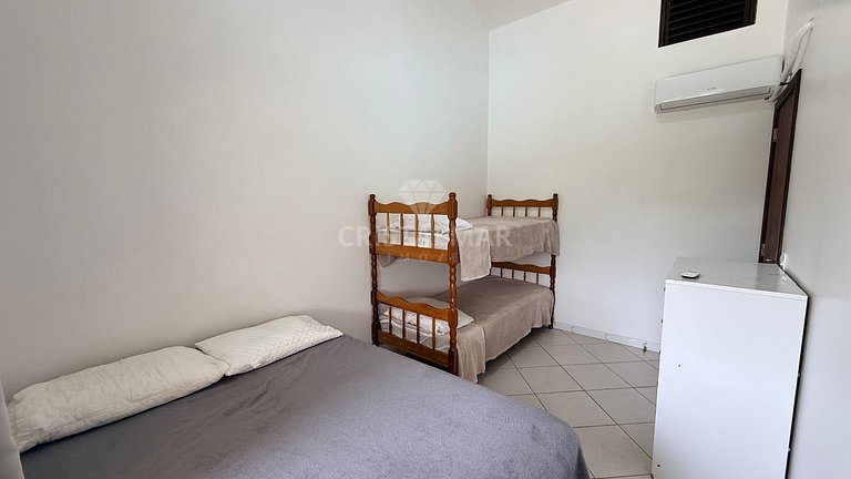 068D- Two-Bedroom House with Sea View 50m from Bombas Beach