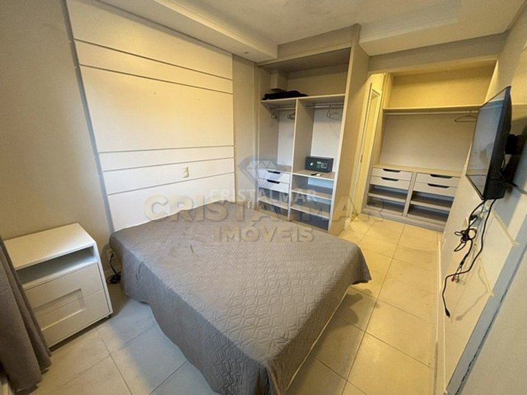 028- Apartamento con vista lateral al mar en Bombas