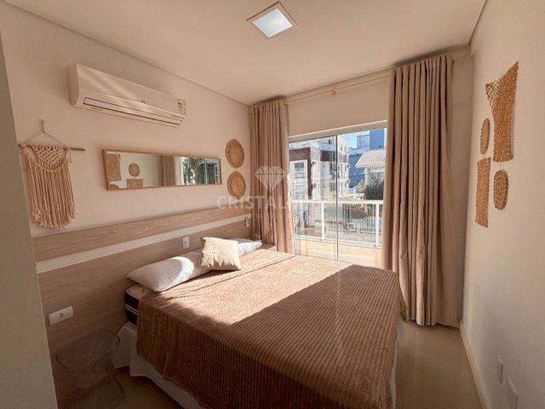 044- Suíte + Quarto para até 6 Pessoas em Bombinhas