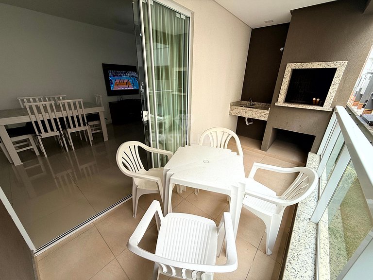 172- Apartment with Pool 250 Meters from Bombas Beach