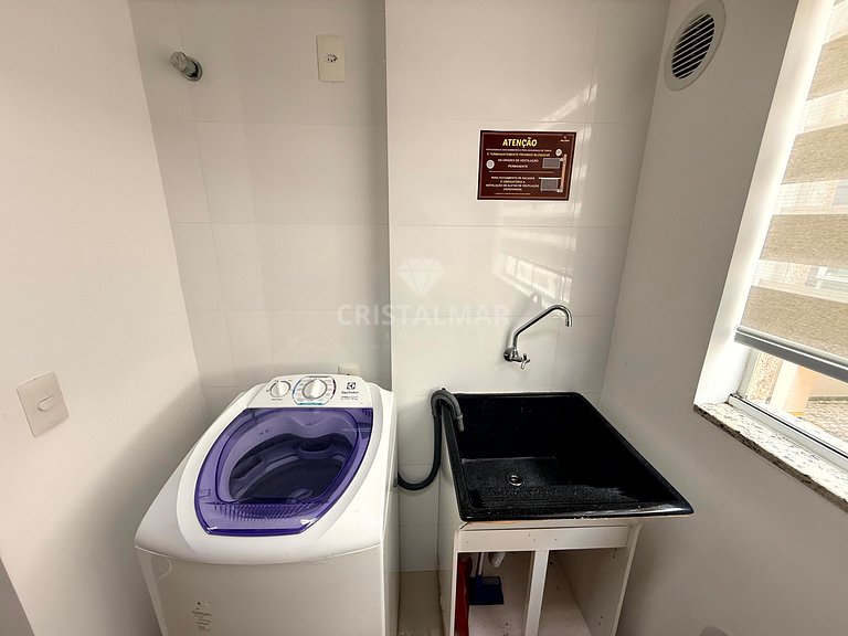 172- Apartamento com Piscina a 250 Metros da Praia de Bombas