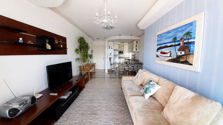 143- Apartamento com 3 Quartos em Quatro Ilhas