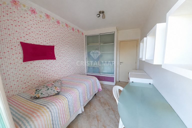 143- Three-bedroom apartment in Quatro Ilhas
