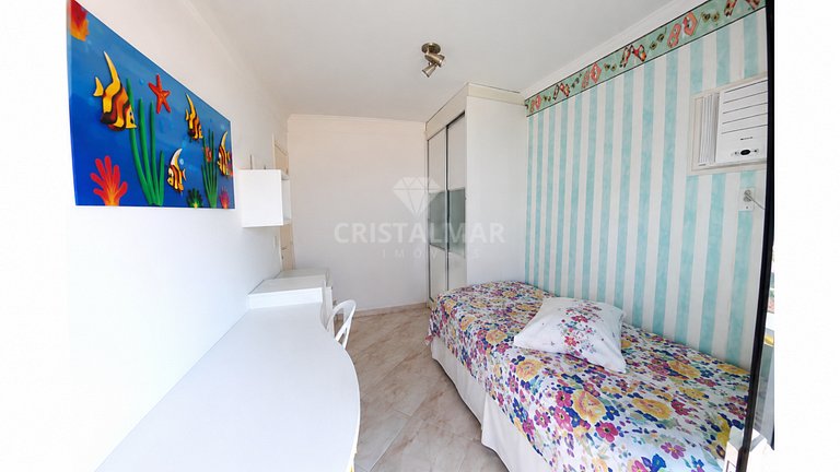 143- Apartamento com 3 Quartos em Quatro Ilhas
