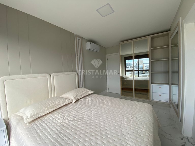 Apartamento en edificio con piscina en la playa de Canto Gra