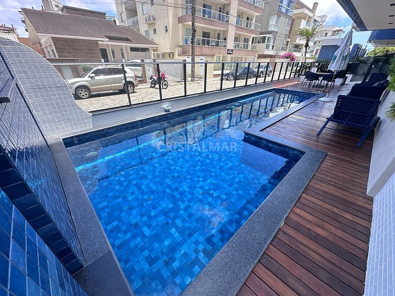 L032- Apartamento de 3 suítes na praia do Canto Grande
